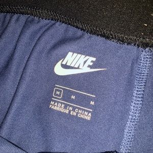 Womens Nike leggings